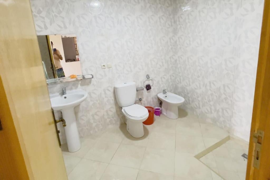 Ferme De Vacances Avec Une Grande Villa A Marrakech 马拉喀什 外观 照片