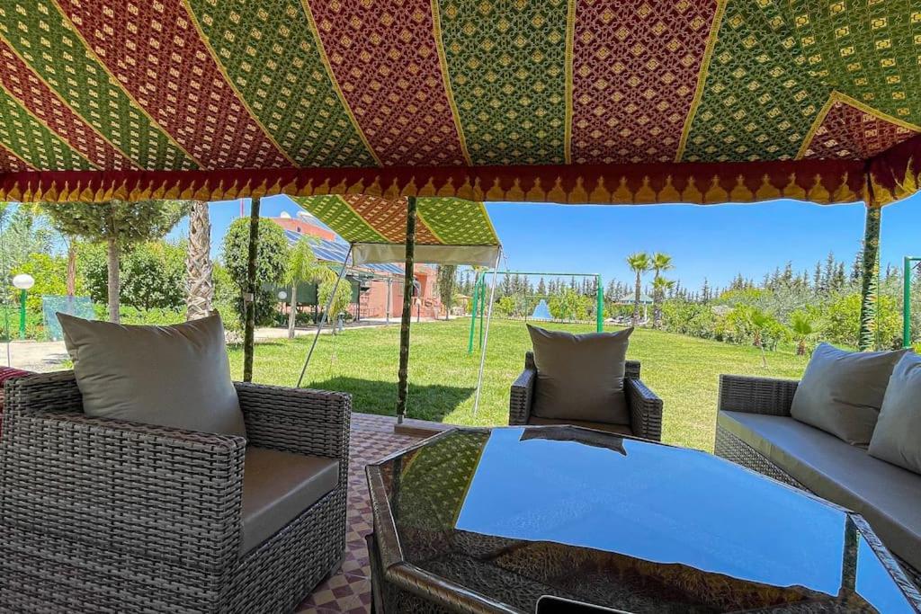 Ferme De Vacances Avec Une Grande Villa A Marrakech 马拉喀什 外观 照片
