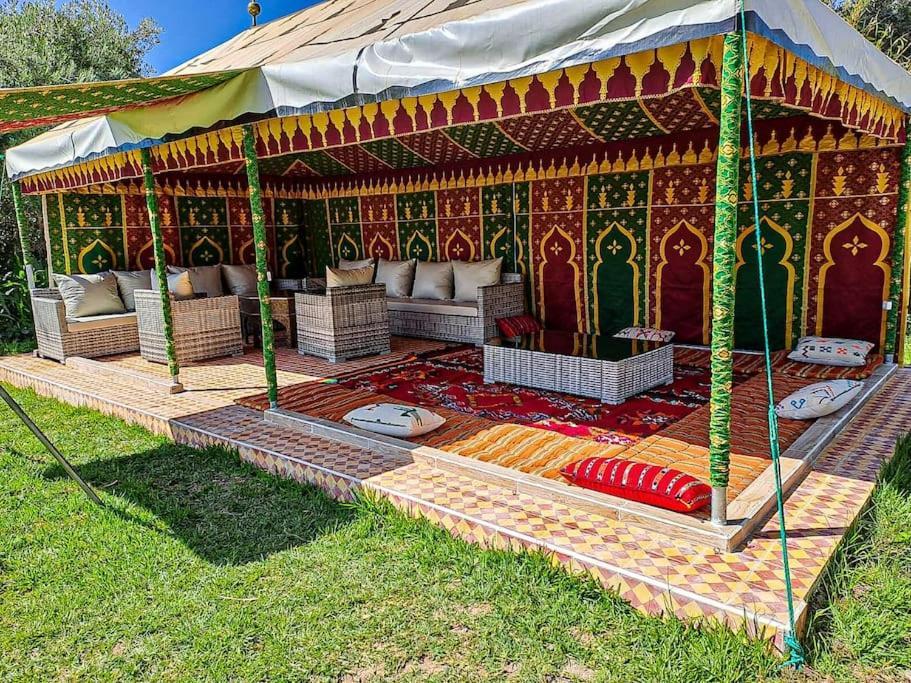 Ferme De Vacances Avec Une Grande Villa A Marrakech 马拉喀什 外观 照片