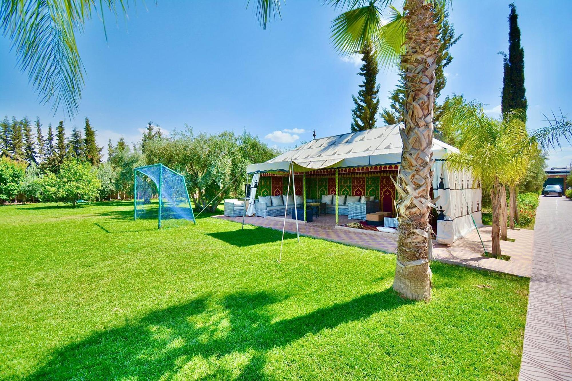 Ferme De Vacances Avec Une Grande Villa A Marrakech 马拉喀什 外观 照片