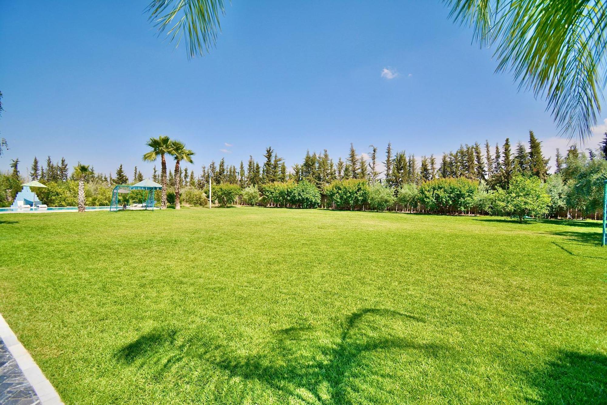 Ferme De Vacances Avec Une Grande Villa A Marrakech 马拉喀什 外观 照片