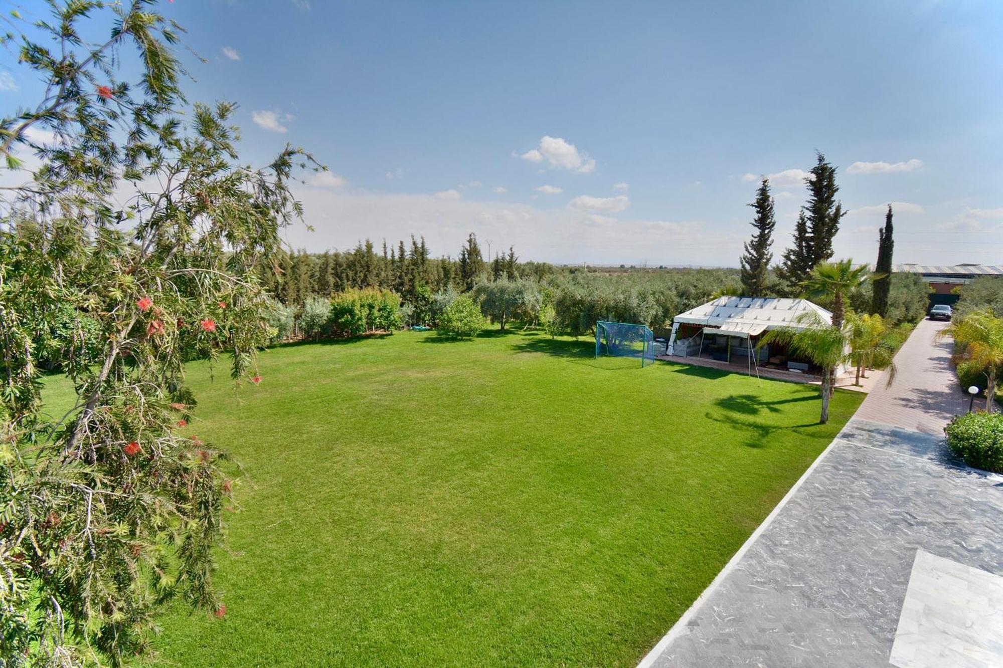 Ferme De Vacances Avec Une Grande Villa A Marrakech 马拉喀什 外观 照片